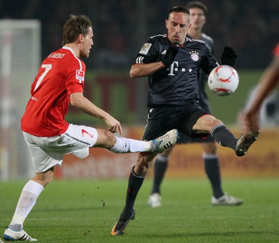 前赛事的艰 前赛事的艰